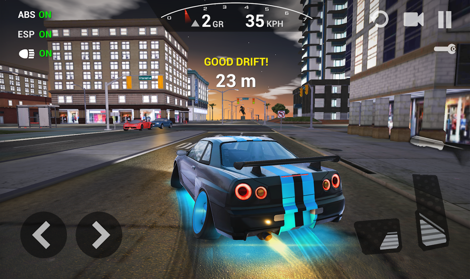 Ultimate Car Driving Simulator مهكرة 4